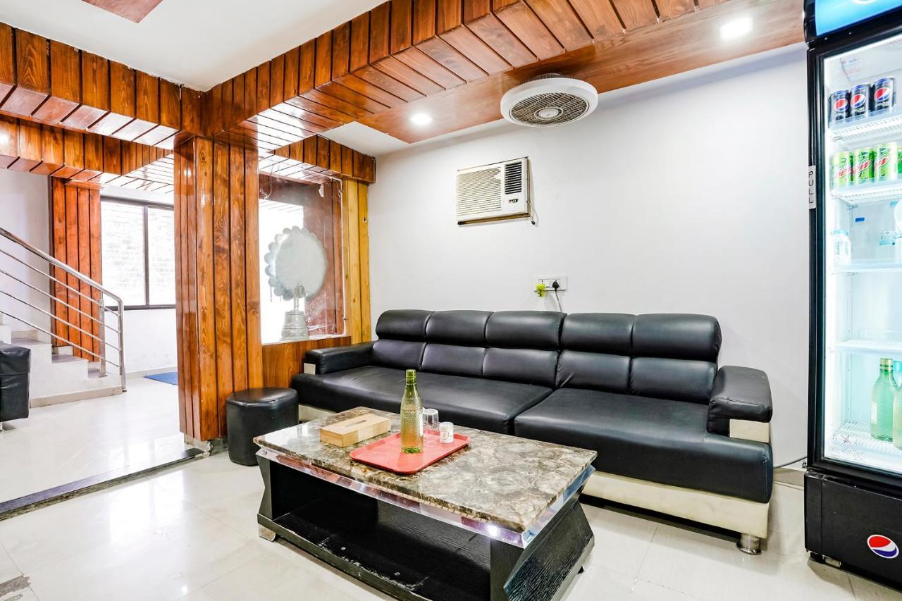 Fabhotel Vrundavan, Athwa Bhatha 外观 照片