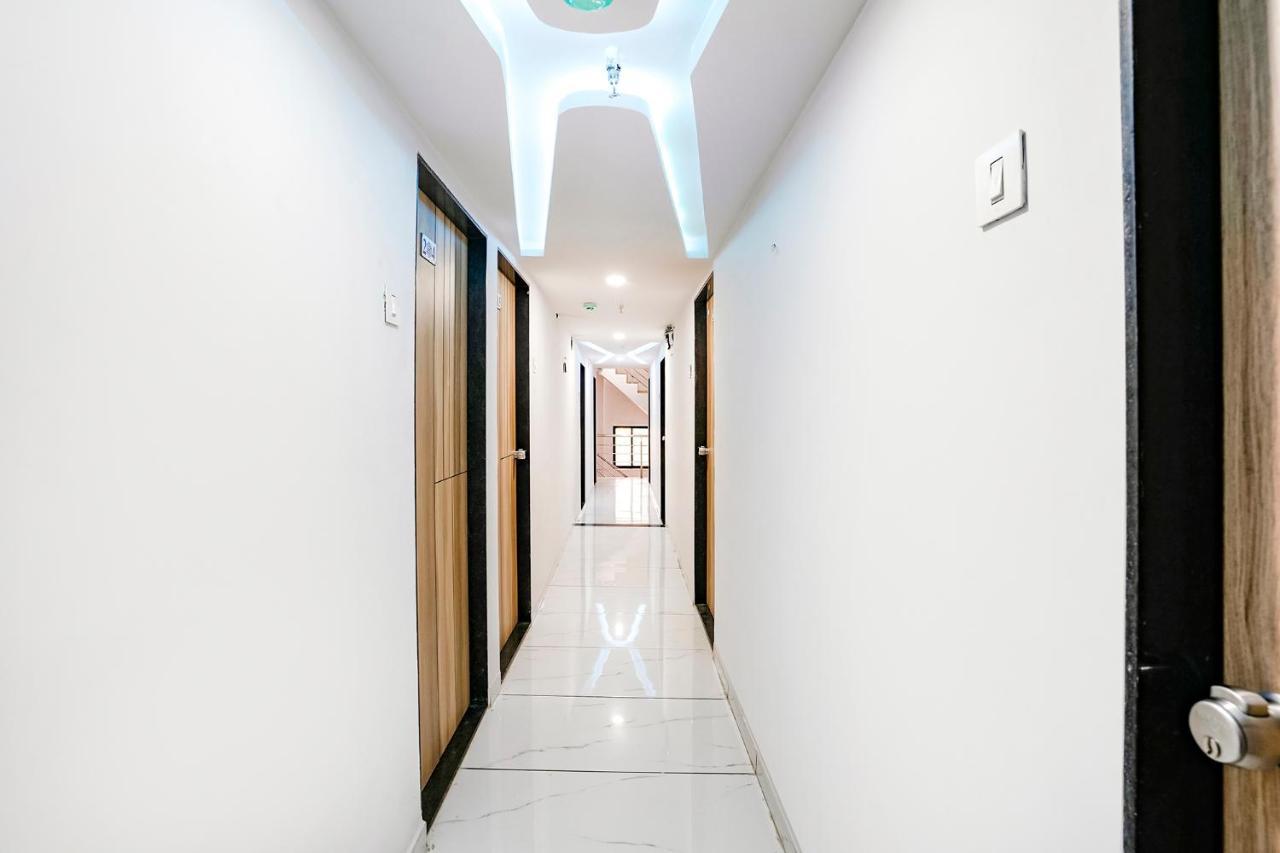 Fabhotel Vrundavan, Athwa Bhatha 外观 照片