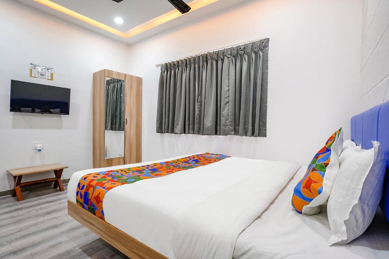 Fabhotel Vrundavan, Athwa Bhatha 外观 照片