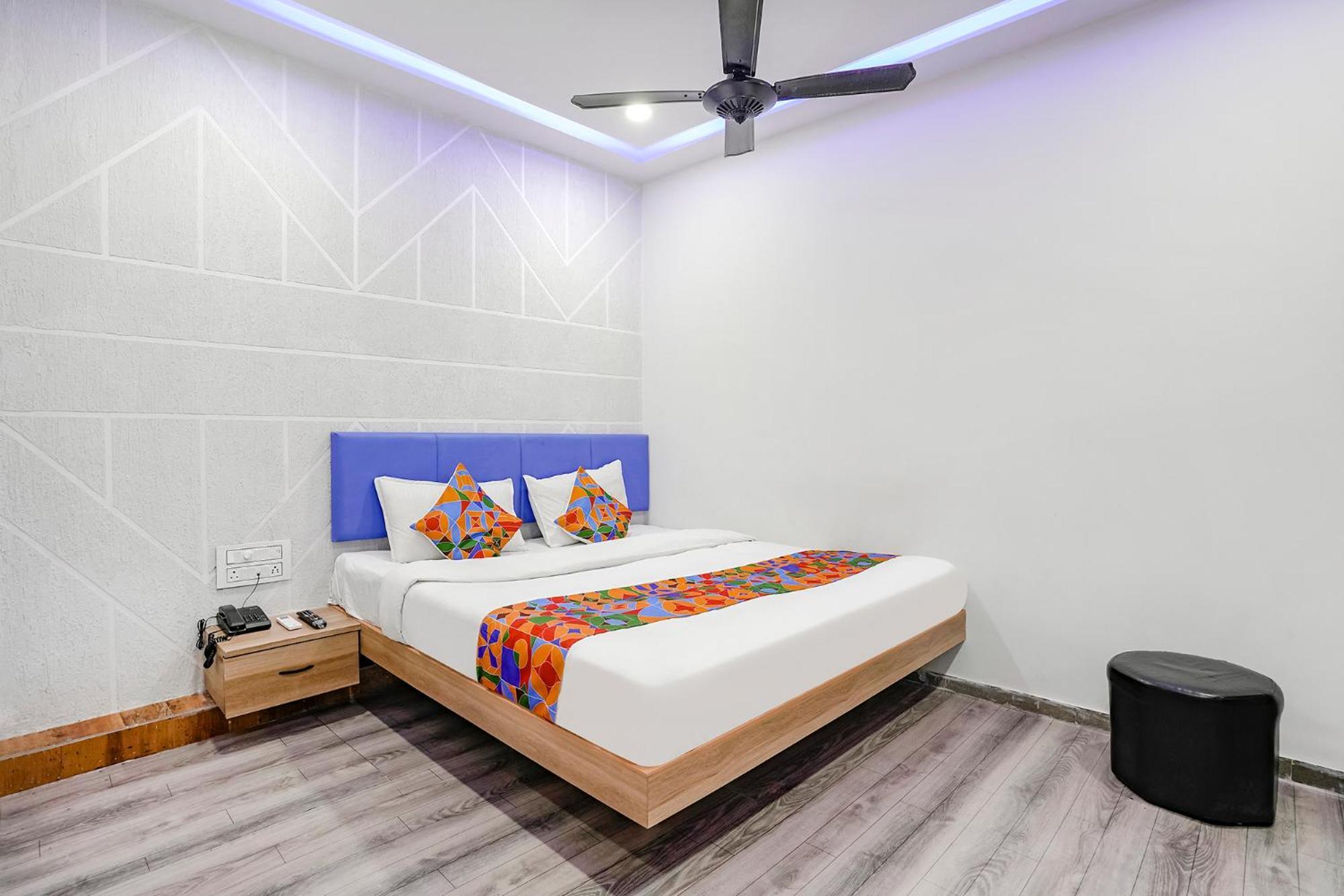 Fabhotel Vrundavan, Athwa Bhatha 外观 照片