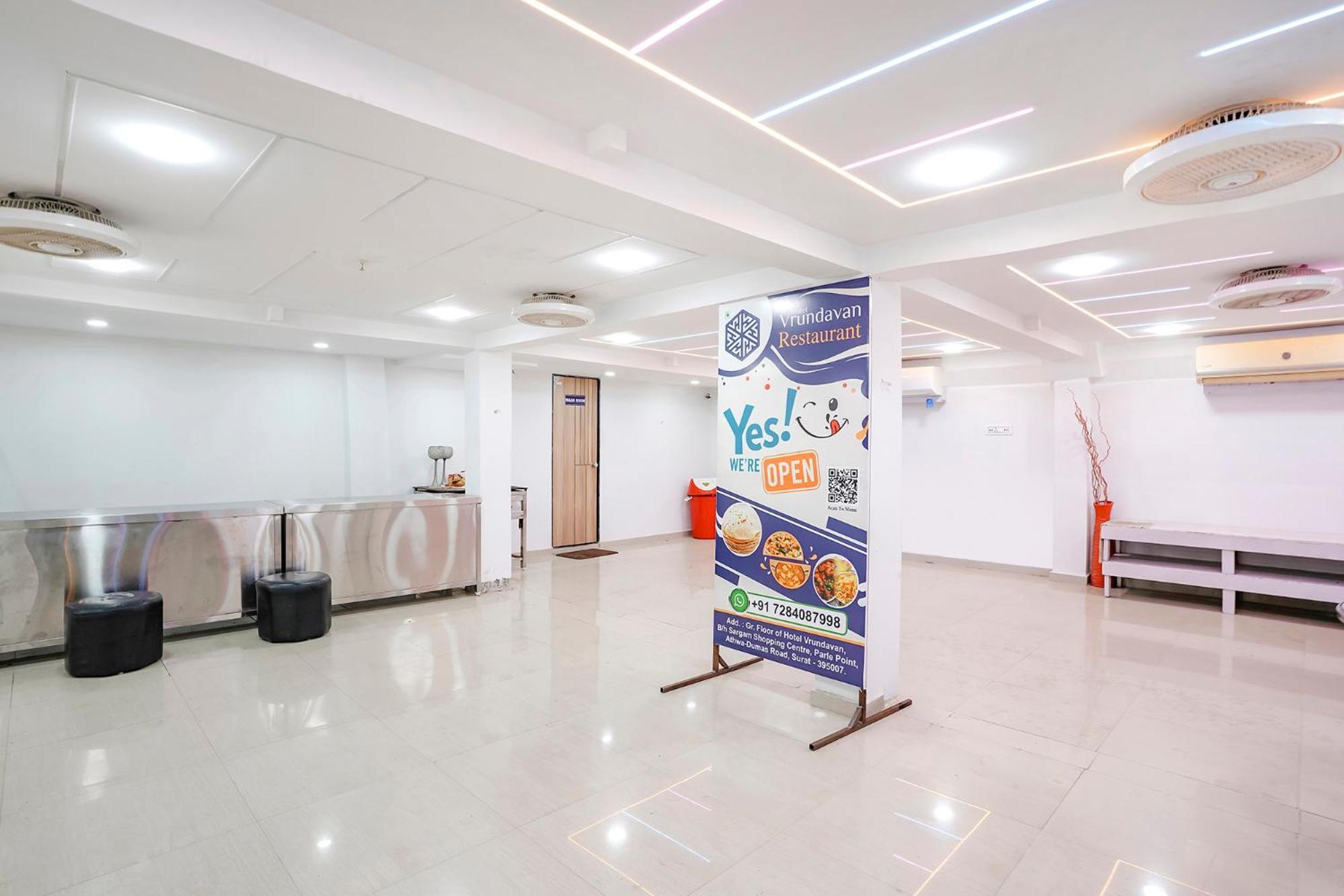 Fabhotel Vrundavan, Athwa Bhatha 外观 照片