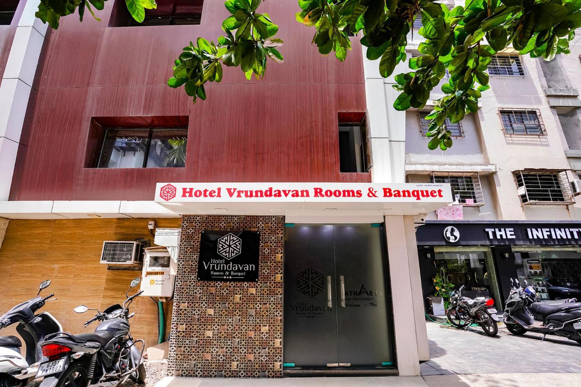 Fabhotel Vrundavan, Athwa Bhatha 外观 照片